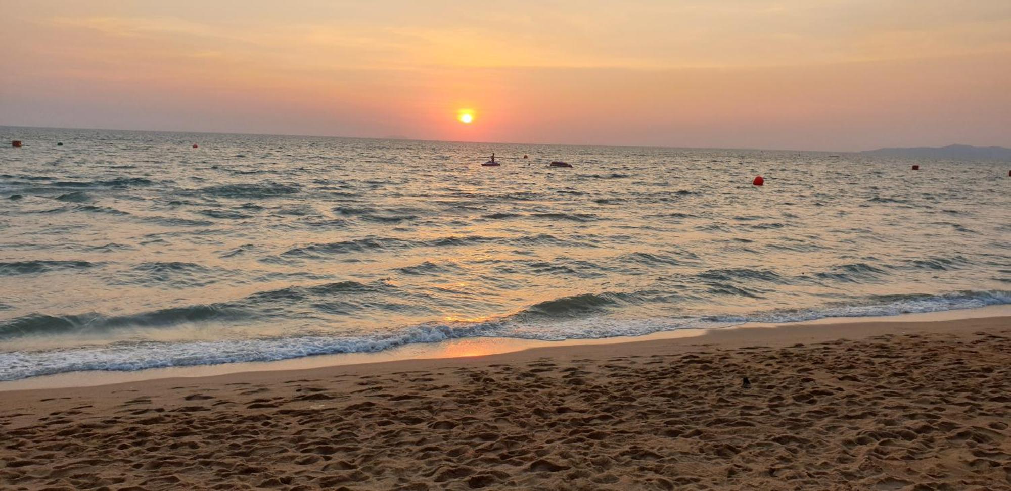 Dusit Grand Condo View Jomtien Beach Eksteriør billede